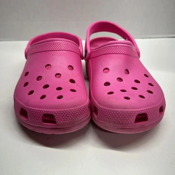 Crocs Slip On Mules Classic Shoes Sandals Rubber Hot Pink Men's Size 11 - Picture 3 of 8